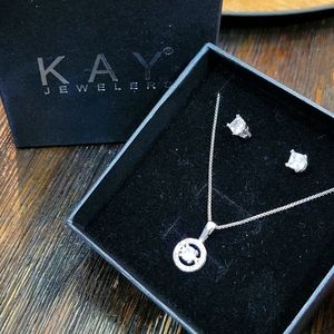 Kay Jewelers stud earrings and necklace set